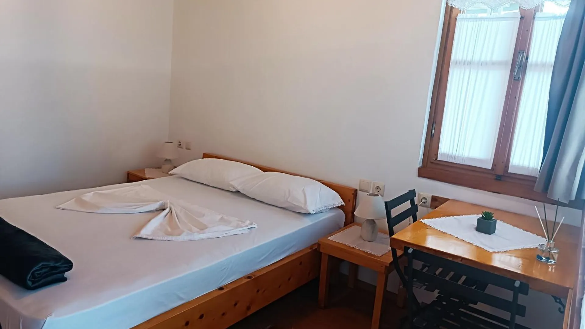 Tearra Guesthouse Gjirokaster 0*,  Albania