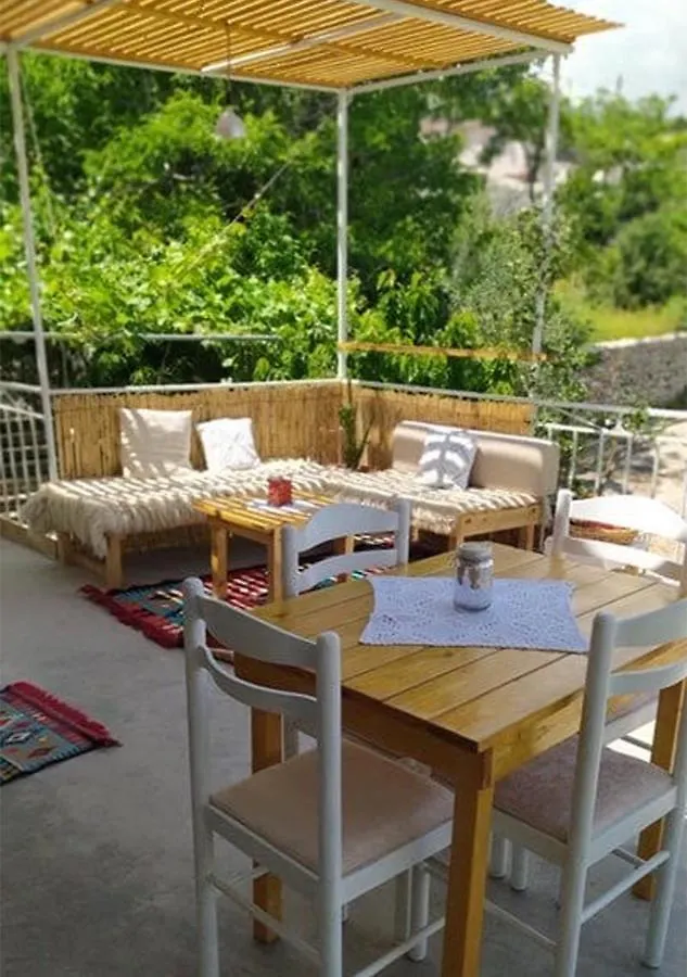 Tearra Guesthouse Gjirokastër 0*,  알바니아