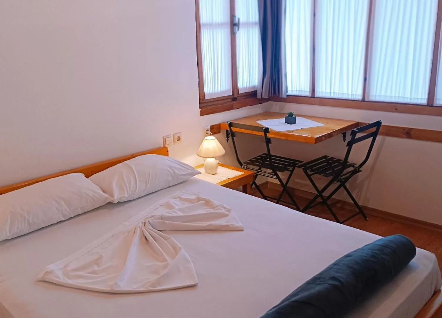 Tearra Guesthouse Gjirokastër 0*,