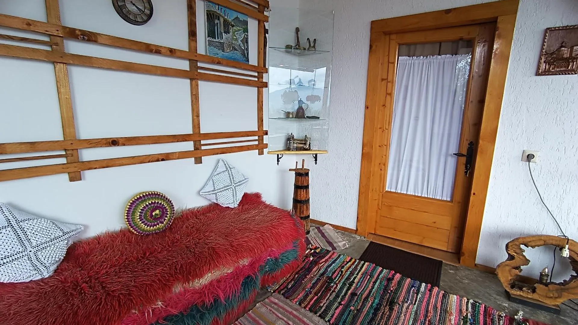Tearra Guesthouse Gjirokastër 0*,
